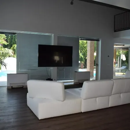Villa Villa Con Piscina Curtatone