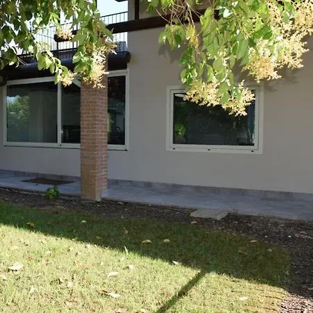 Villa Con Piscina Curtatone
