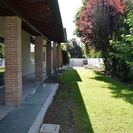 Villa Con Piscina
